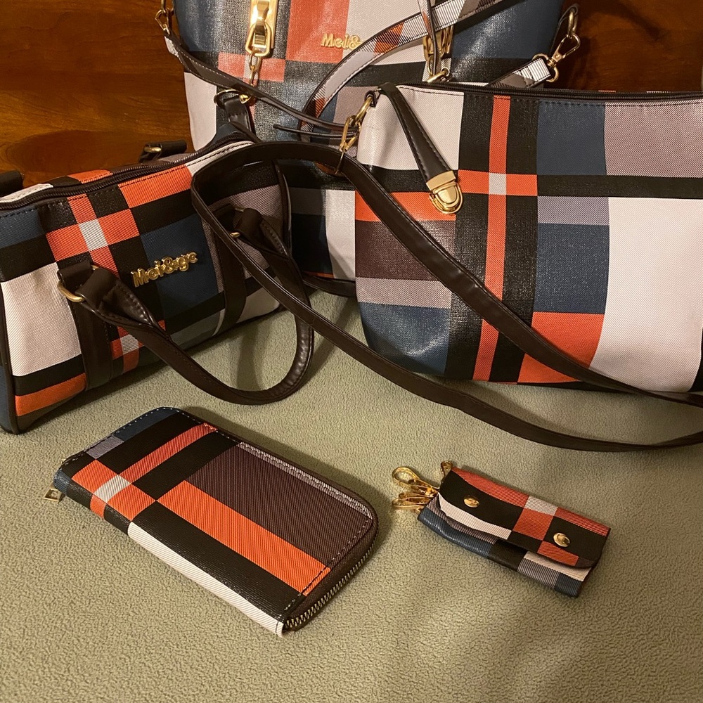 Mei&ge 6 PC Purse Set NWOT😊😊